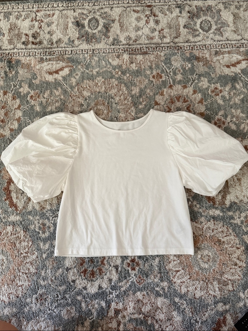 a new day White Scoop Neck Buff Sleeve Tee
